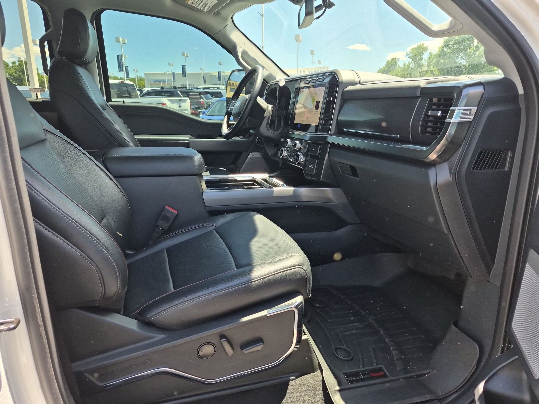 Used 2024 Ford F350 Lariat AWD/4WD image 34