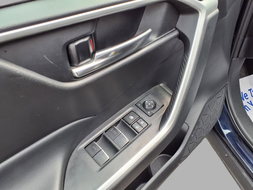 Used 2024 Toyota RAV4 XLE FWD image 19