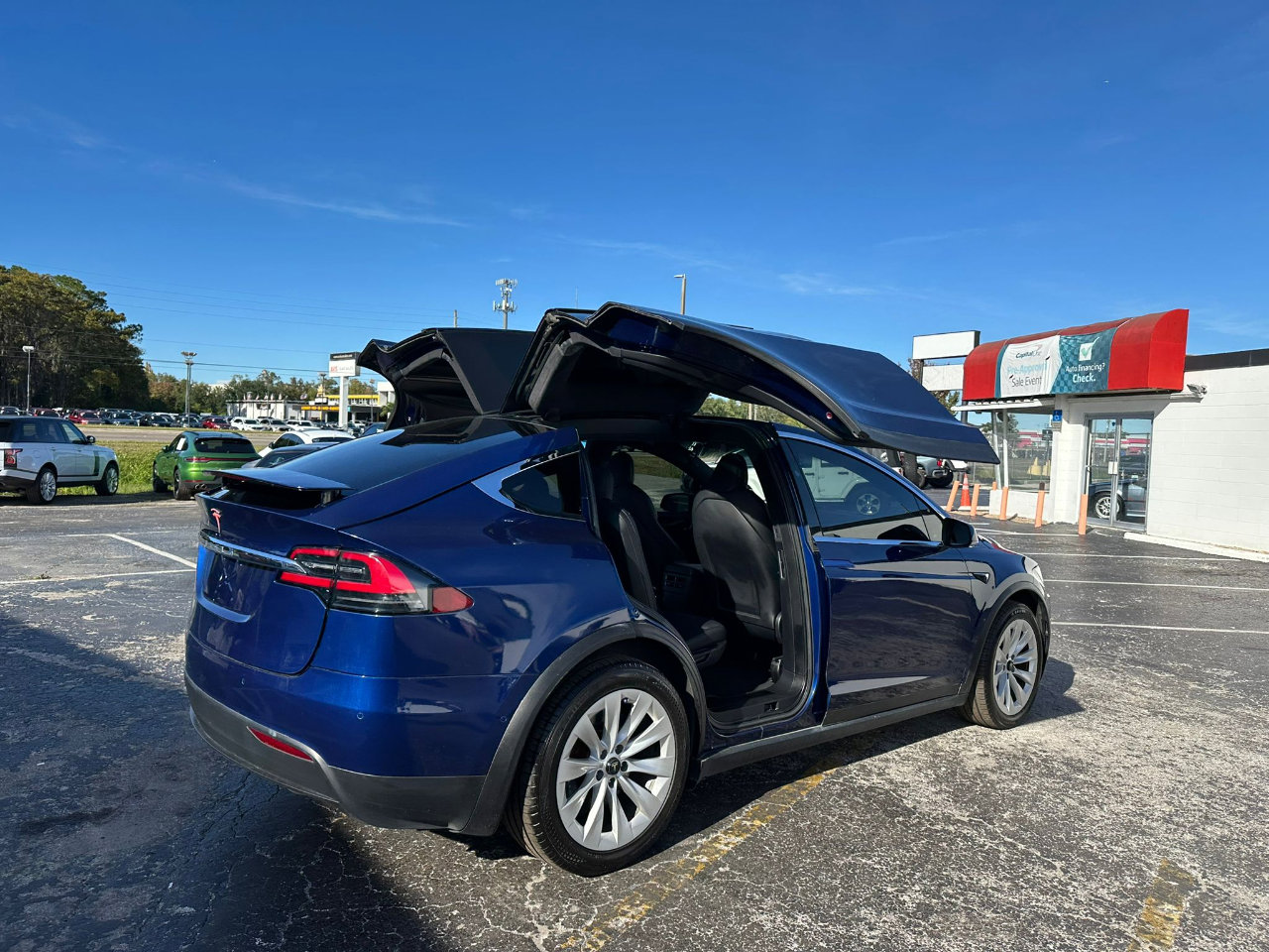 Used 2020 Tesla Model X Long Range image 9