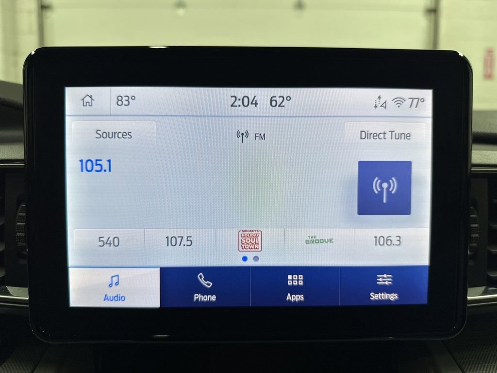 Used 2023 Ford Explorer XLT w/ Equipment Group 202A AWD/4WD image 31