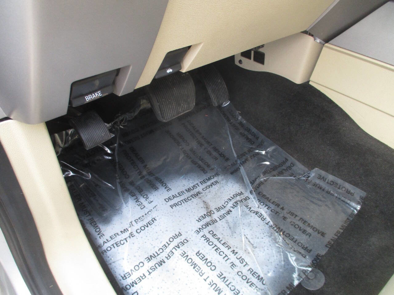 Used 2017 Ford Expedition EL Limited w/ Equipment Group 301A image 14