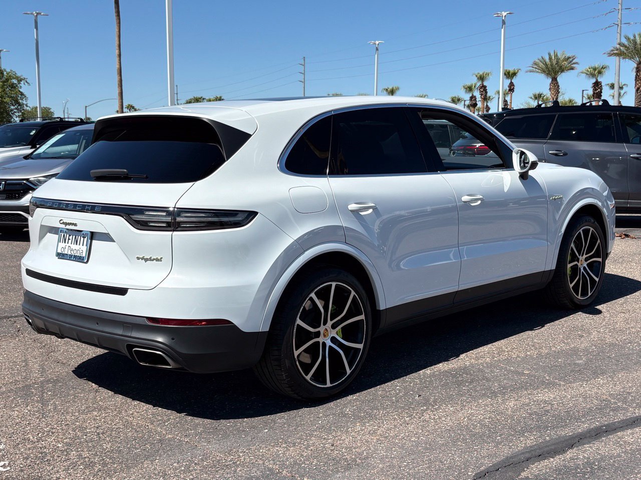 Used 2019 Porsche Cayenne E-Hybrid AWD/4WD image 6
