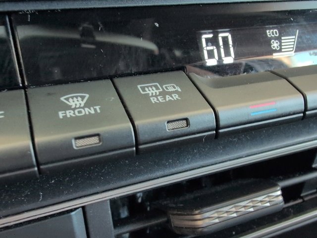 Used 2025 Toyota Camry SE image 34