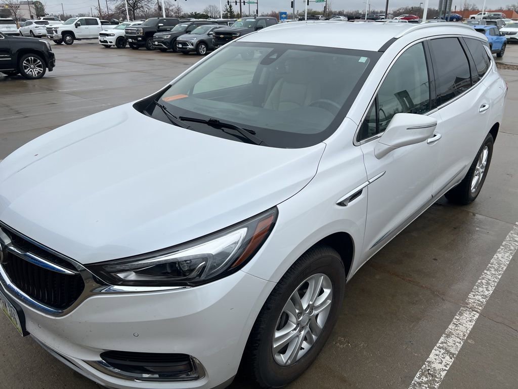 Used 2019 Buick Enclave Premium image 2