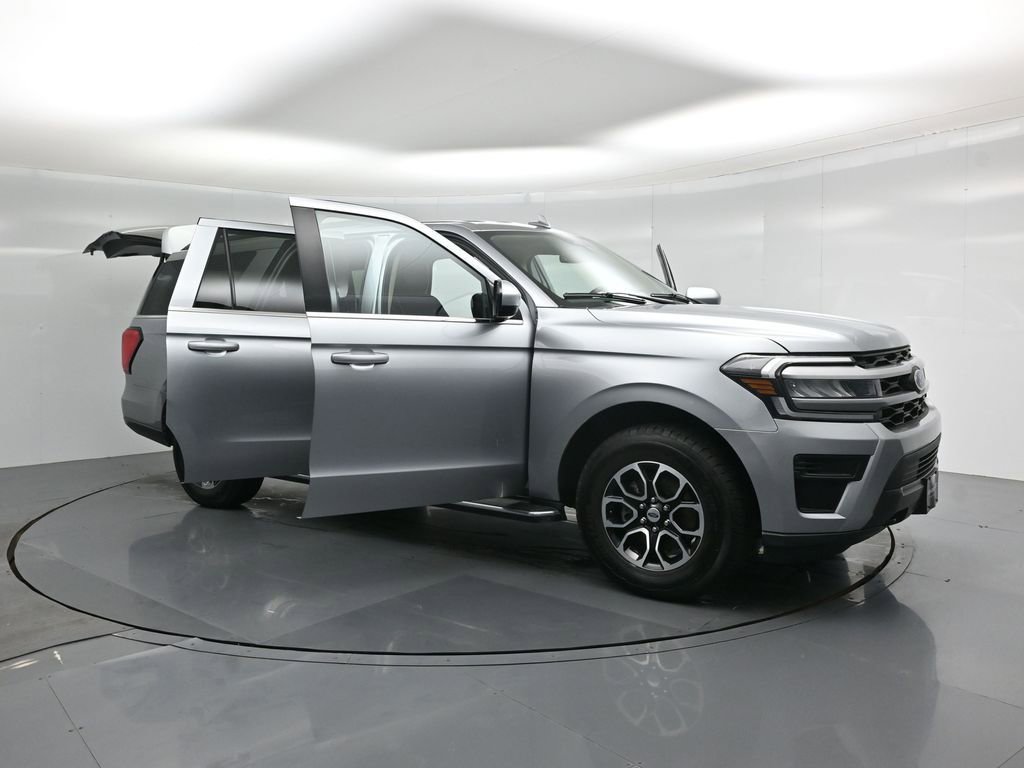 Certified 2023 Ford Expedition Max XLT image 38