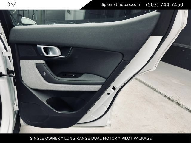 Used 2022 Polestar Polestar 2 w/ Pilot Package AWD/4WD image 27