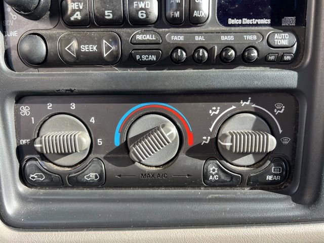 Used 2002 Chevrolet Tahoe LS w/ Traction Pkg image 18