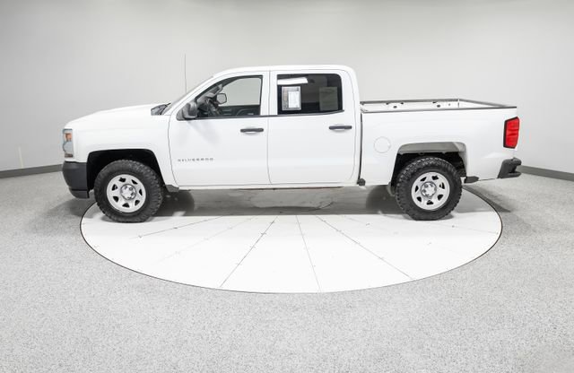 Used 2018 Chevrolet Silverado 1500 W/T AWD/4WD image 32