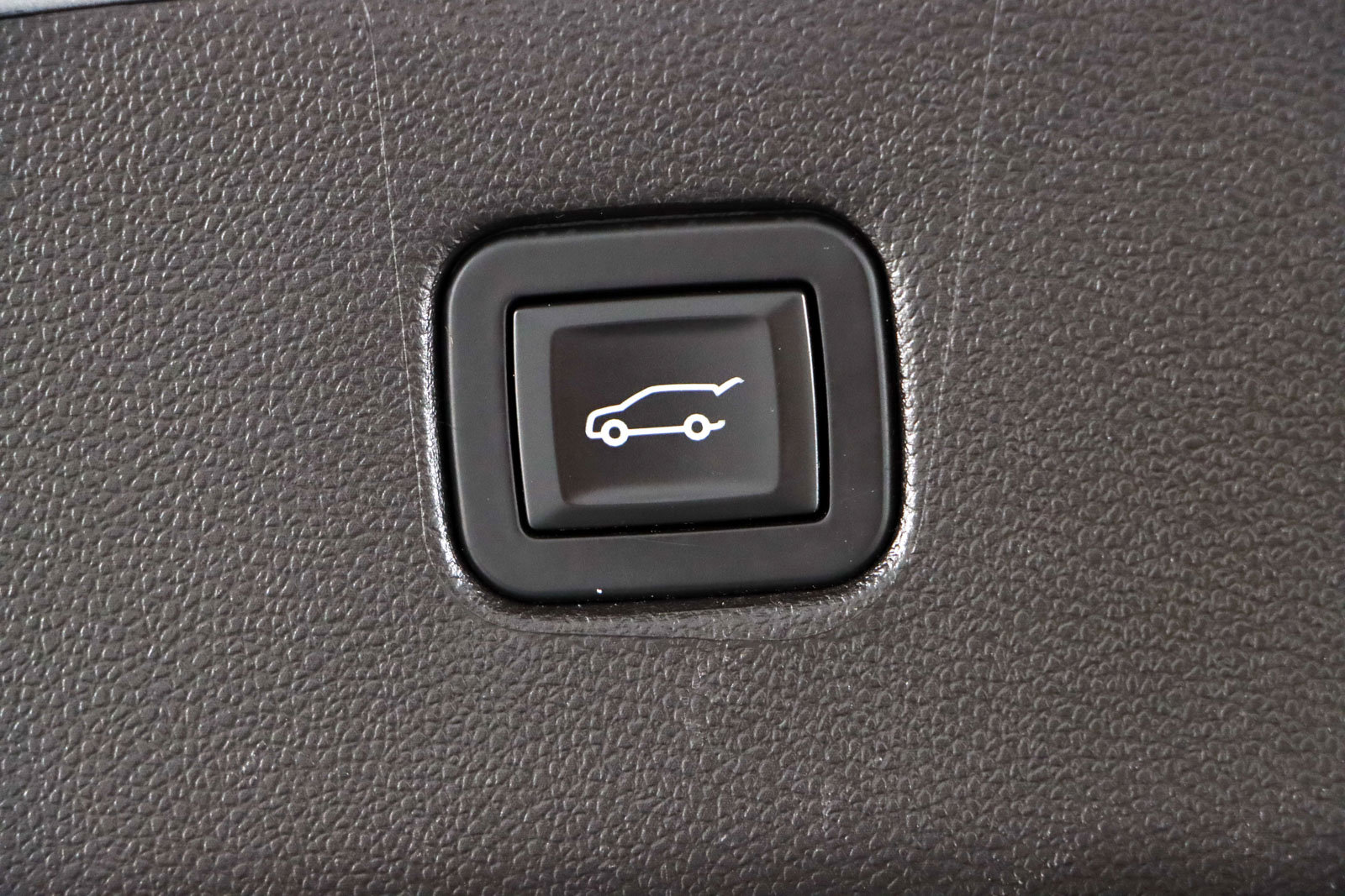 Used 2019 Chevrolet Blazer LT image 29