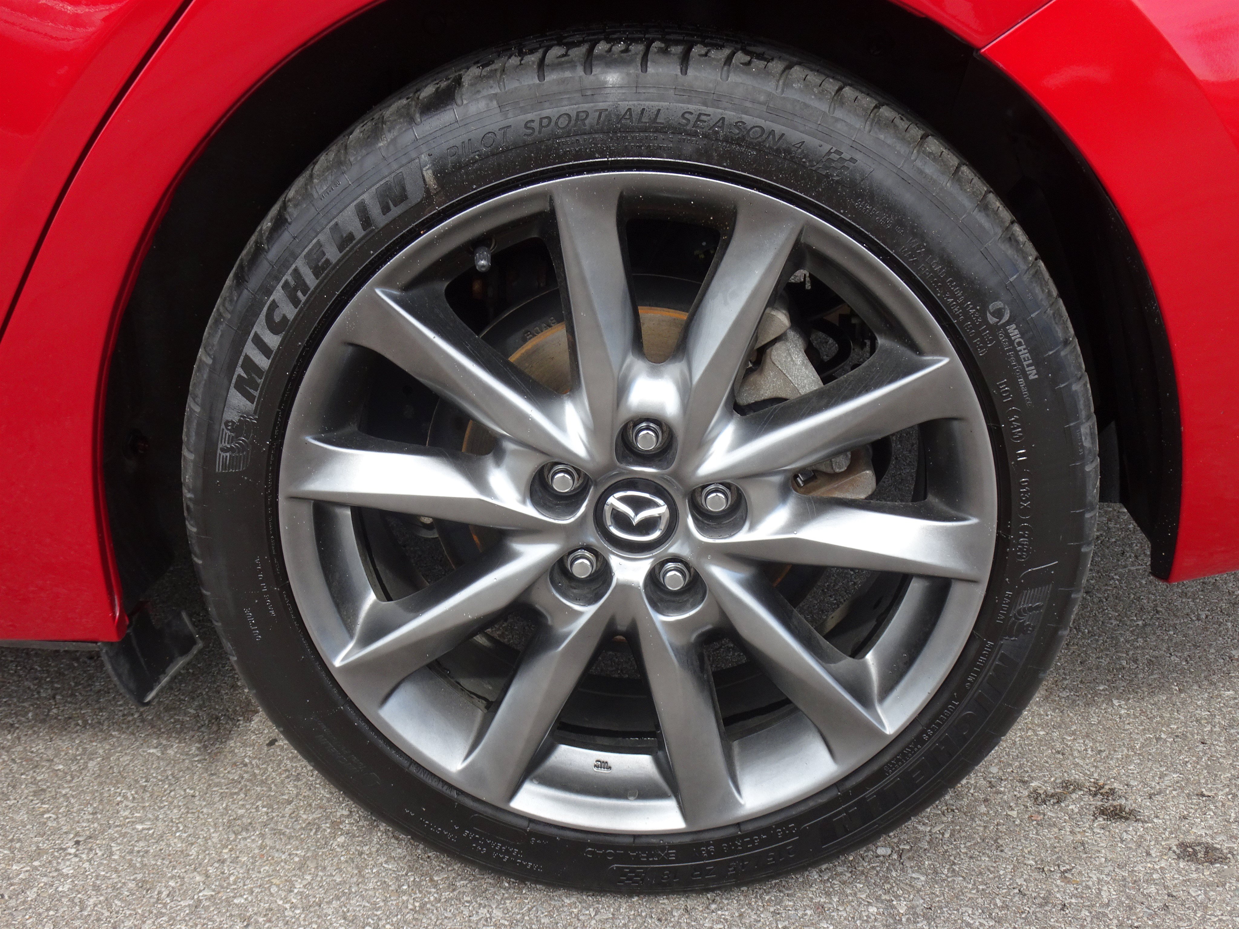 Used 2018 MAZDA MAZDA3 Grand Touring FWD image 27