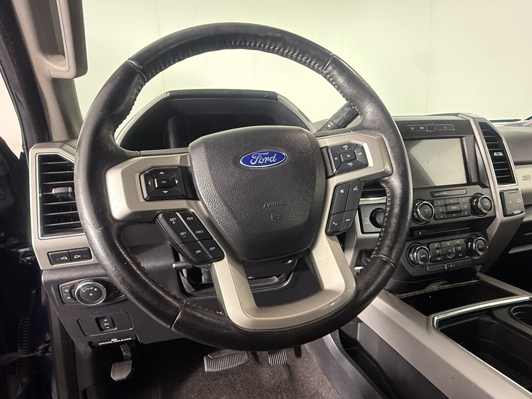 Used 2018 Ford F250 Lariat w/ Chrome Package AWD/4WD image 11