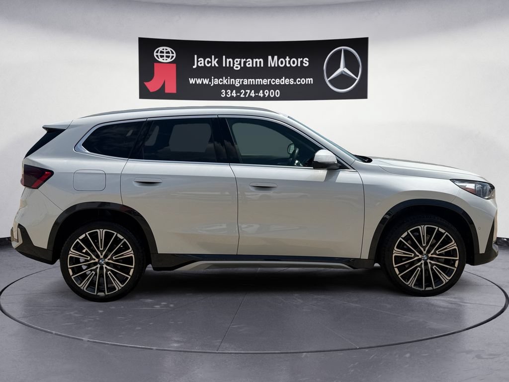 Used 2025 BMW X1 xDrive28i w/ Technology Package AWD/4WD image 6
