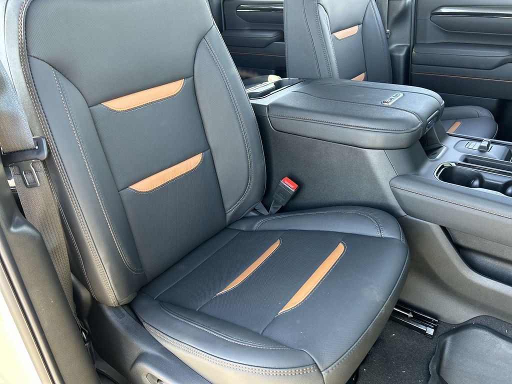 New 2026 GMC Sierra 2500 AT4 w/ Technology Package AWD/4WD image 27