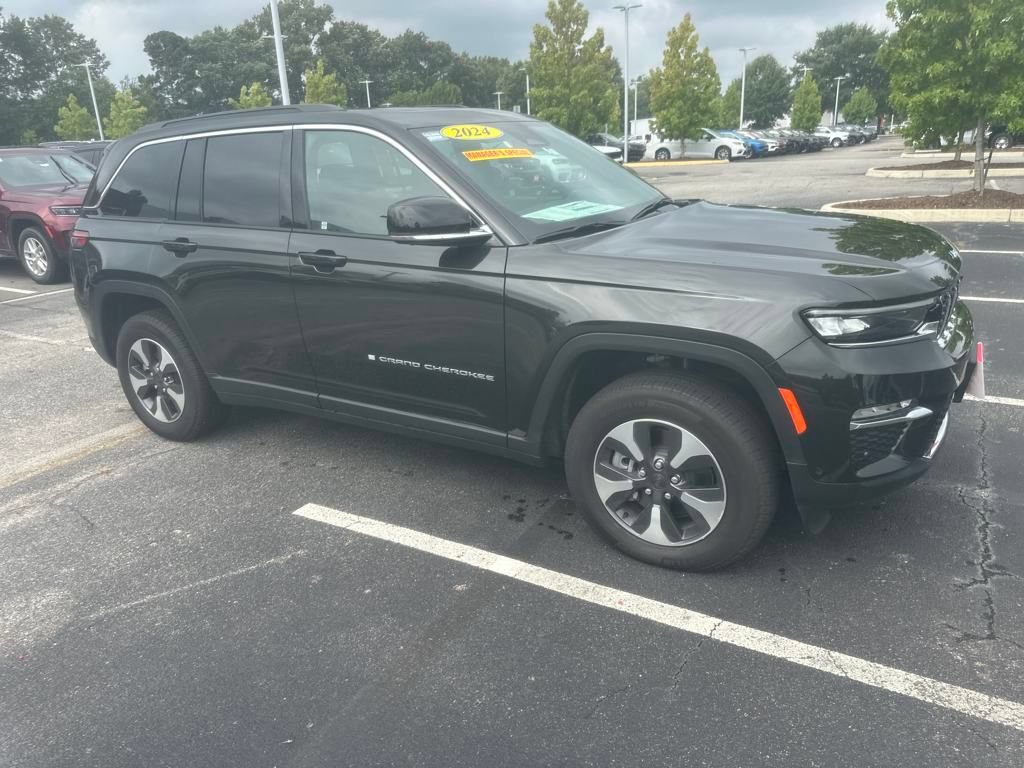 New 2024 Jeep Grand Cherokee Limited 4xe w/ Luxury Tech Group II AWD/4WD image 13