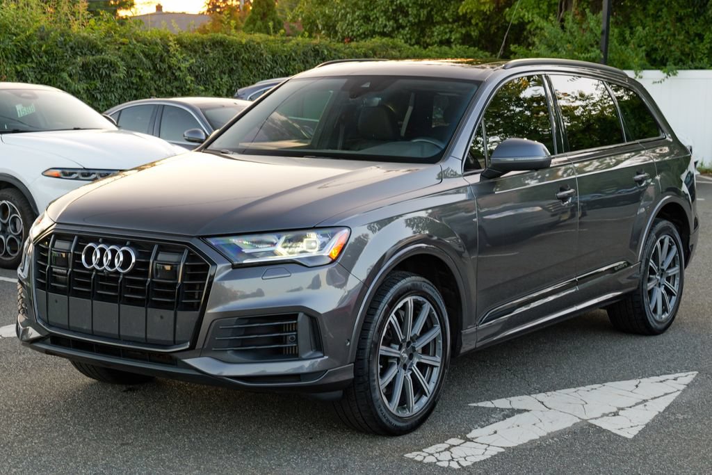 Used 2021 Audi Q7 3.0T Premium Plus w/ Executive Package AWD/4WD image 3