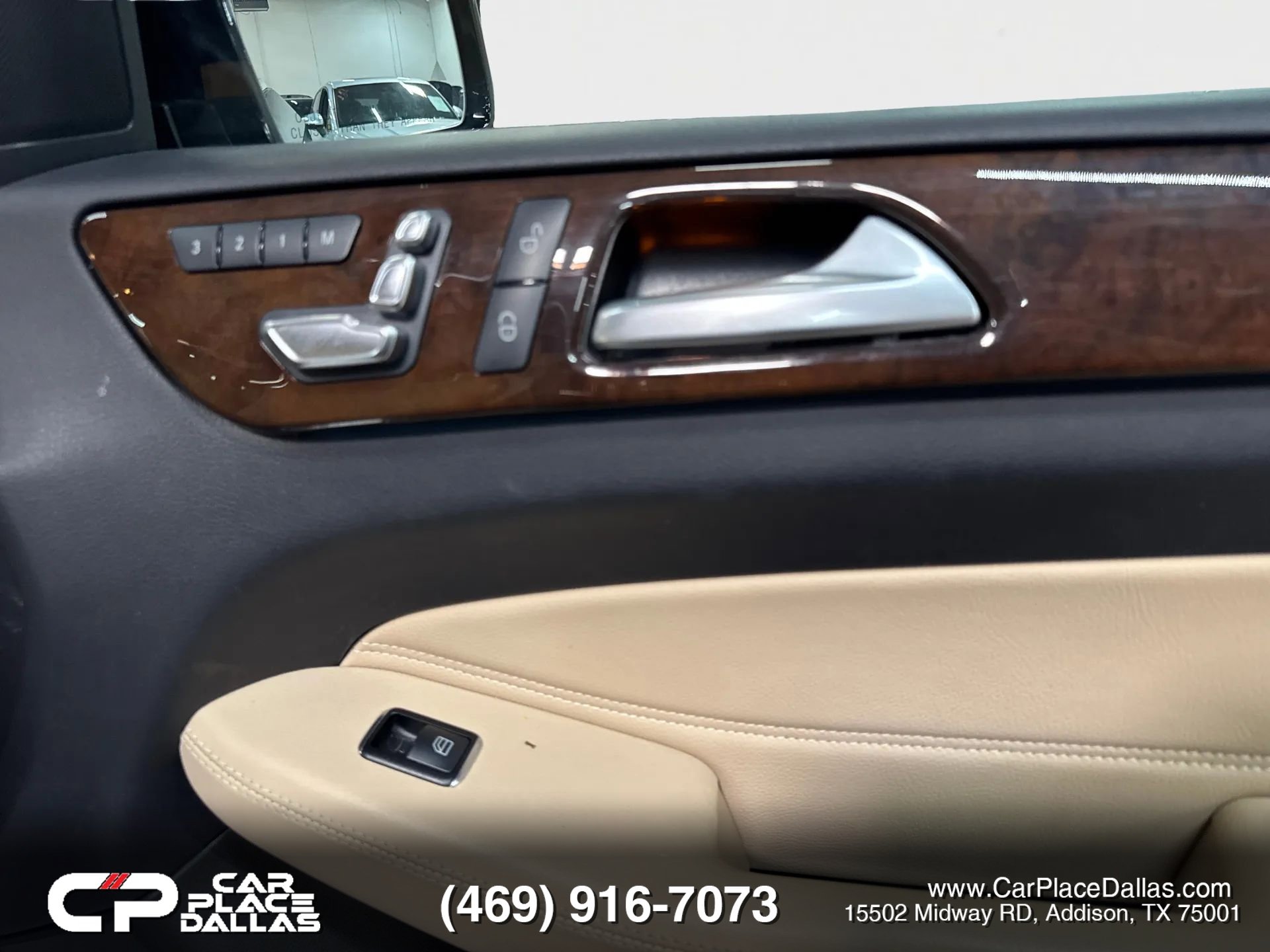 Used 2018 Mercedes-Benz GLS 450 4MATIC w/ Premium Package image 30