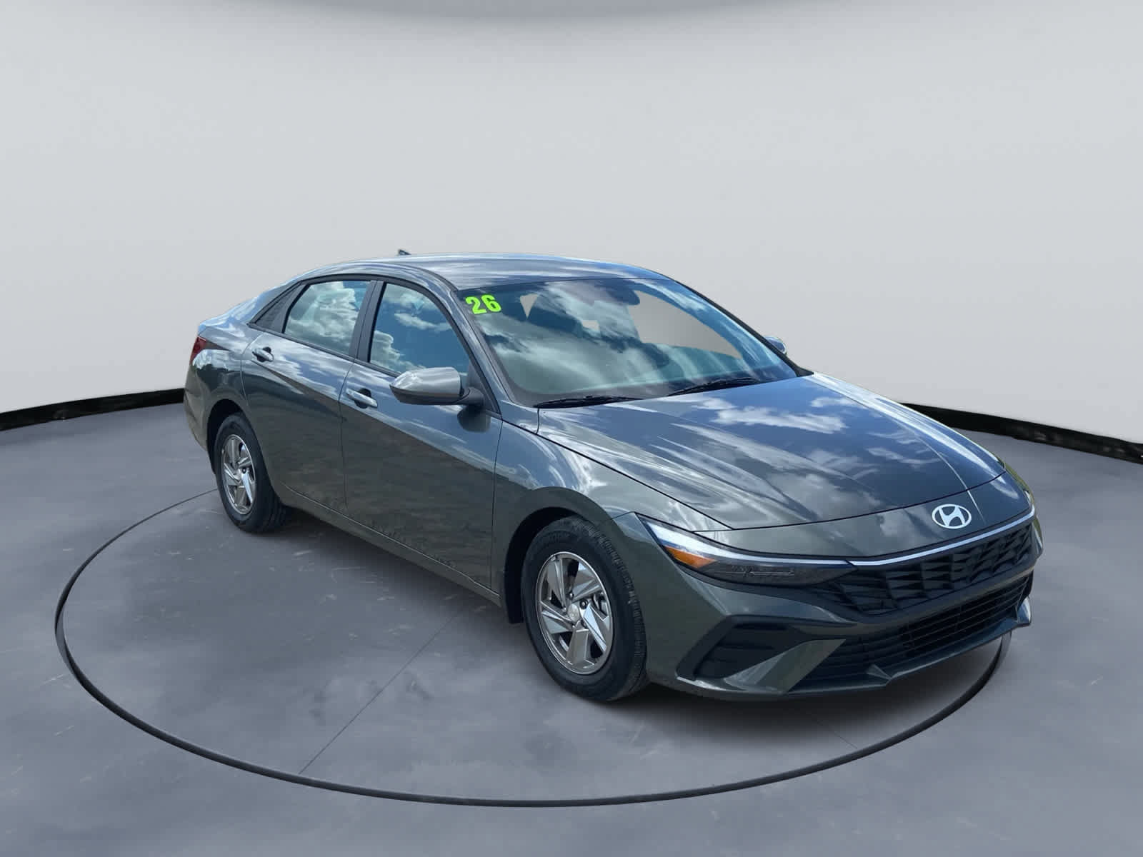 Used 2026 Hyundai Elantra SE FWD image 3