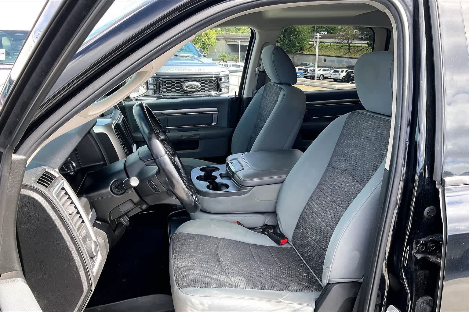 Used 2019 RAM 1500 Big Horn AWD/4WD image 11