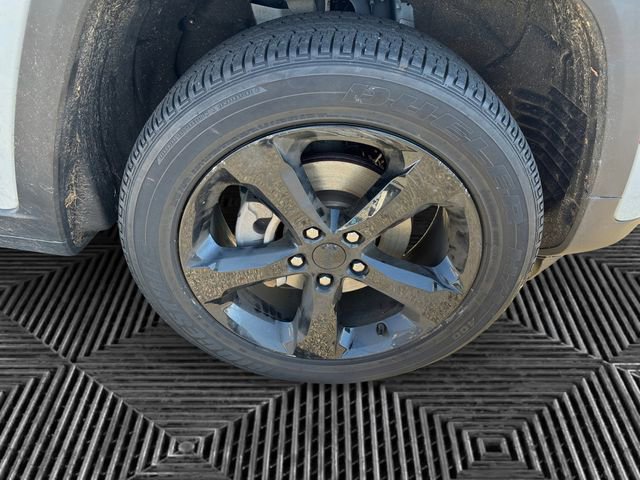 Certified 2023 Jeep Grand Cherokee Altitude image 15