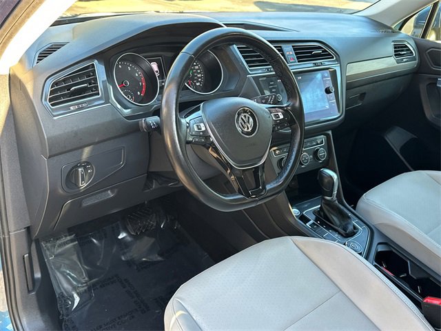 Used 2019 Volkswagen Tiguan SE w/ Panoramic Sunroof Package image 20