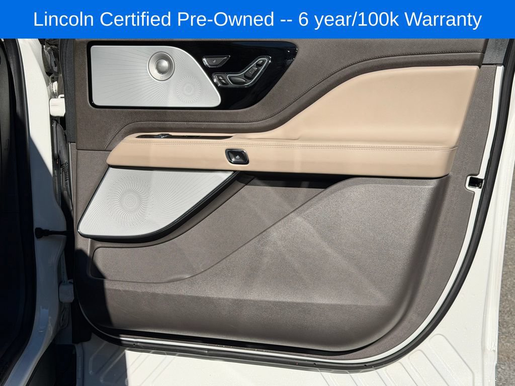 Used 2023 Lincoln Aviator Reserve w/ Equipment Group 201A AWD/4WD image 9