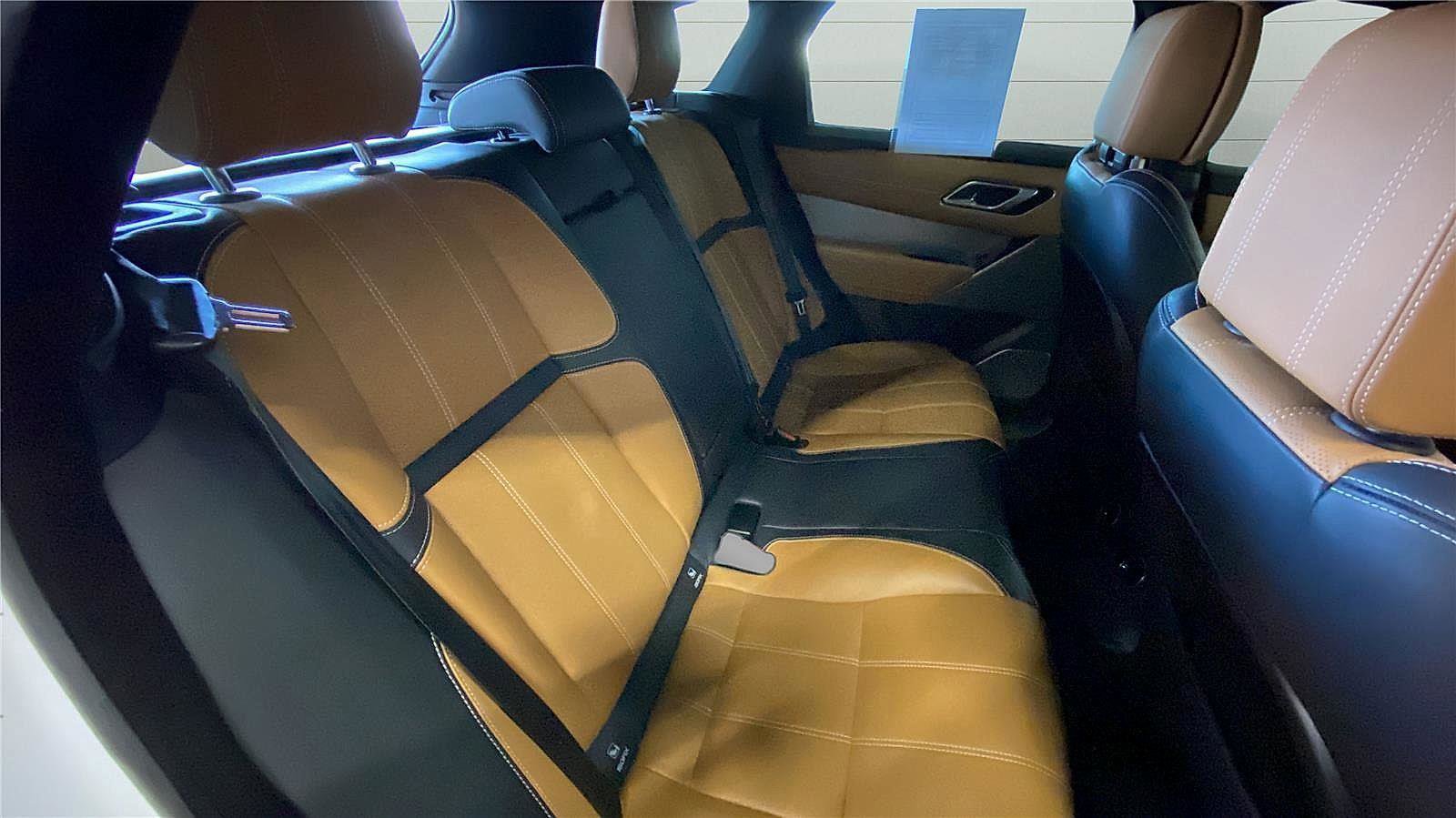 Used 2021 Land Rover Range Rover Velar R-Dynamic HSE image 20