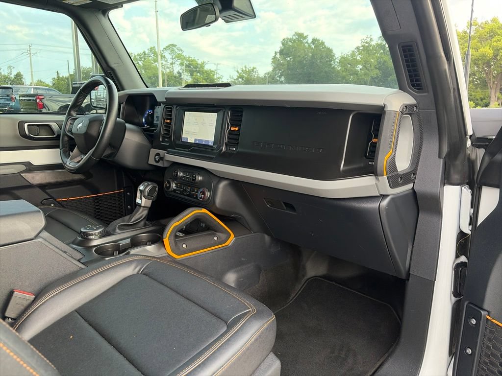 Used 2023 Ford Bronco Badlands w/ Sasquatch Package AWD/4WD image 12