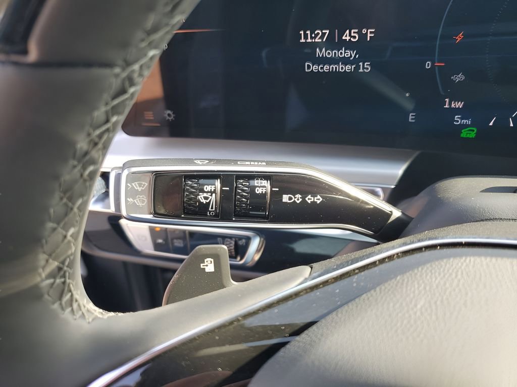 New 2026 Cadillac Lyriq Premium Luxury w/ LPO, Floor Liner Package image 36