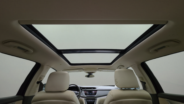 Used 2019 Cadillac XT5 Luxury AWD/4WD image 15
