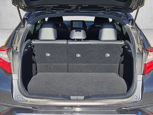 Used 2019 Toyota C-HR Limited image 7