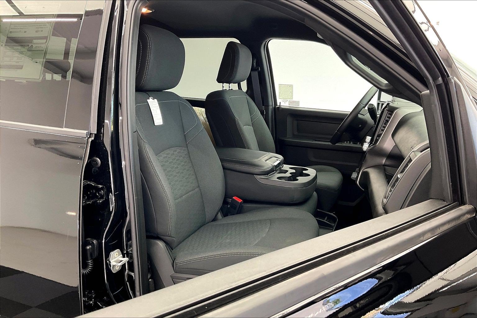 New 2026 RAM 2500 Warlock AWD/4WD image 9