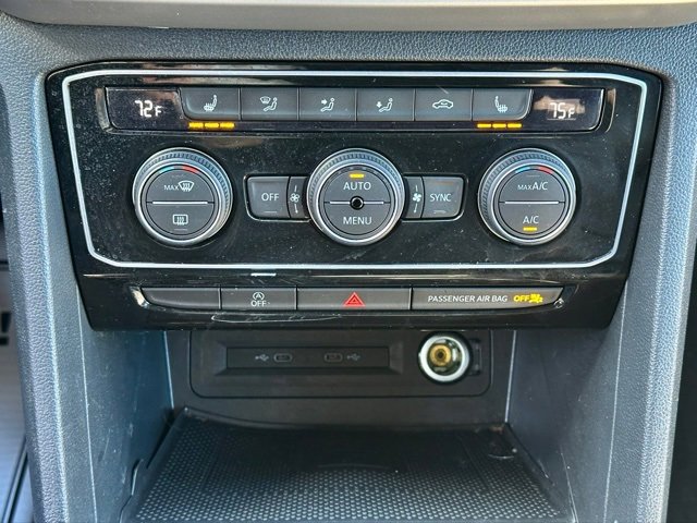 Certified 2022 Volkswagen Atlas Cross Sport SE w/ Panoramic Sunroof Package image 30