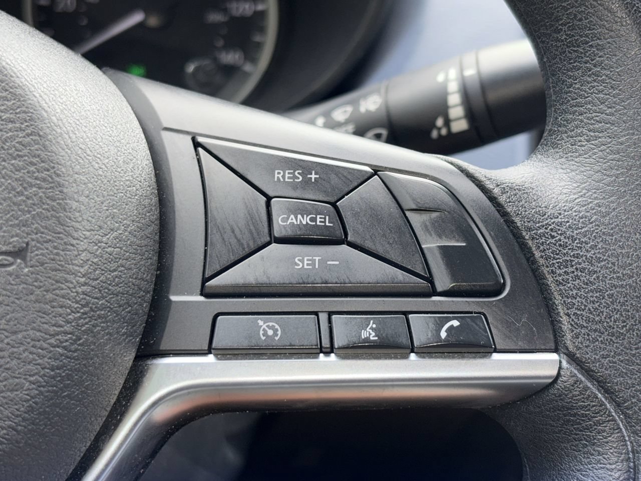 Used 2024 Nissan Versa SV FWD image 23