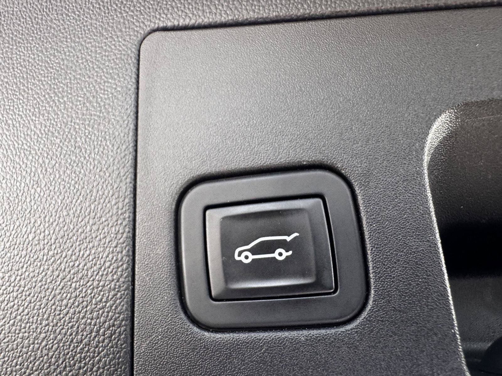 Certified 2019 Cadillac XT5 Luxury AWD/4WD image 10