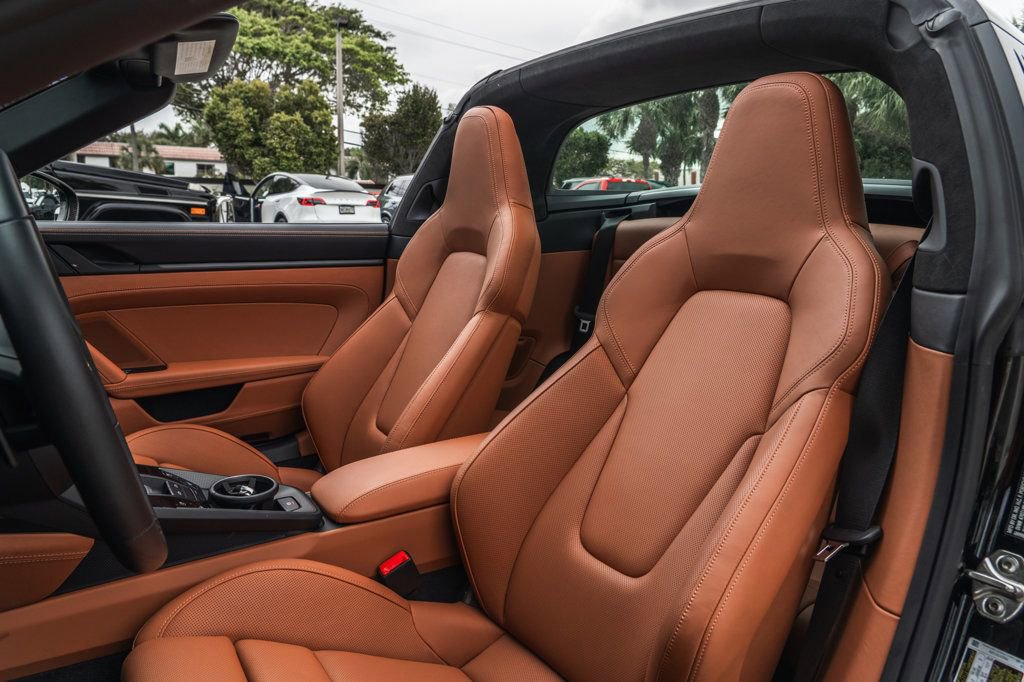 Used 2026 Porsche 911 Targa 4 GTS image 15