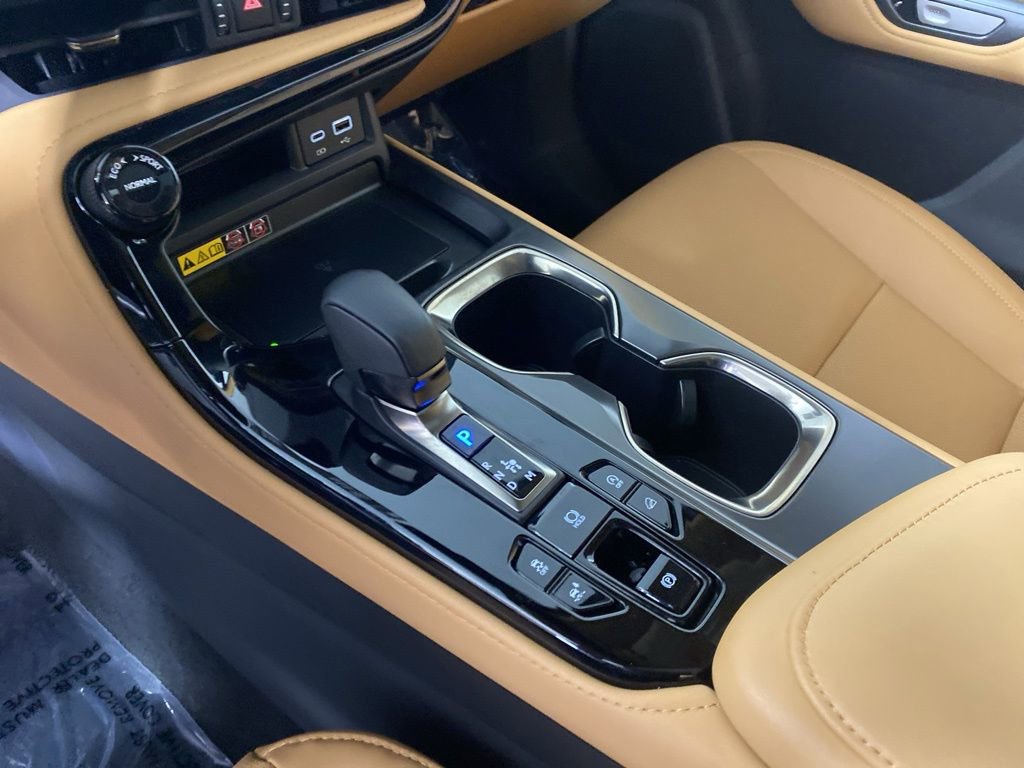 Certified 2026 Lexus NX 350 AWD w/ Accessory Package (2T) image 22