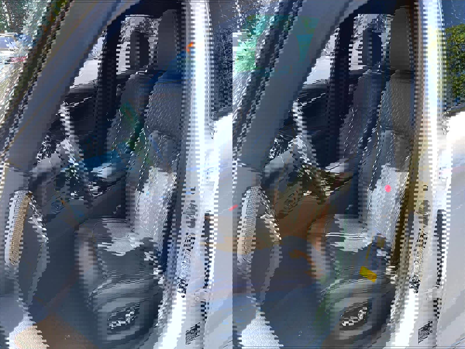 Used 2020 BMW M550i xDrive AWD/4WD image 26