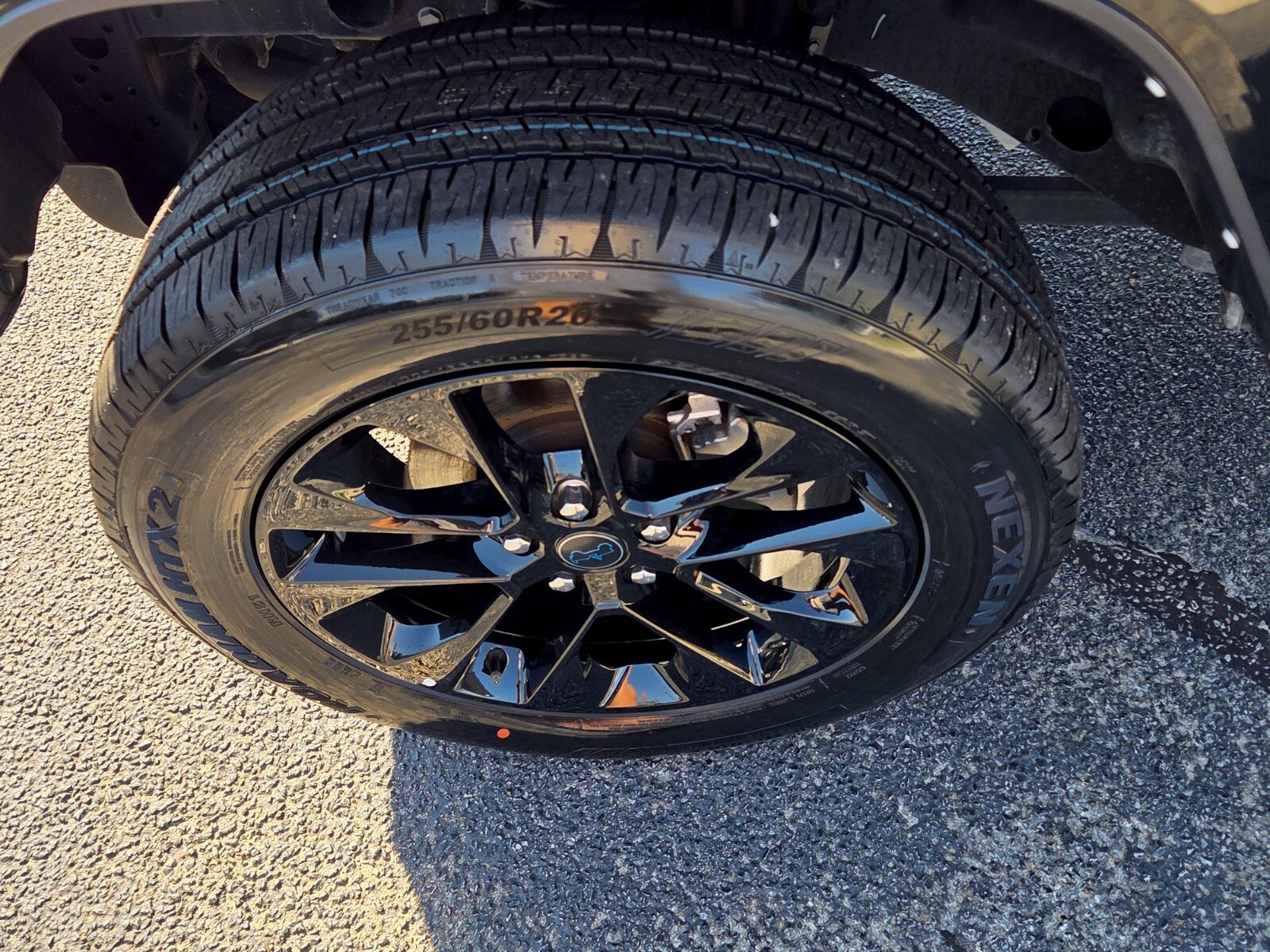 Used 2024 Jeep Wrangler Unlimited Sahara AWD/4WD image 16