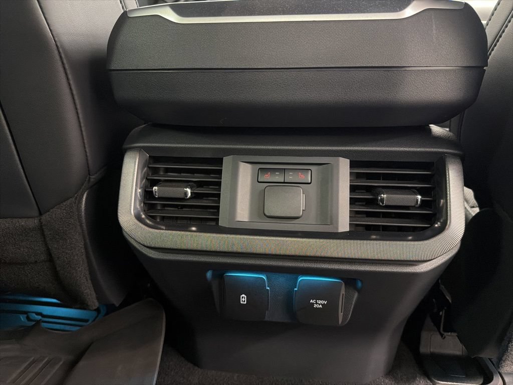 Certified 2025 Ford F150 Platinum AWD/4WD image 11