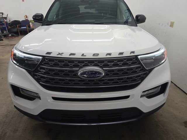 Used 2023 Ford Explorer XLT w/ Equipment Group 202A image 22