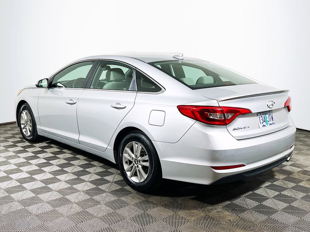 Used 2016 Hyundai Sonata SE image 6