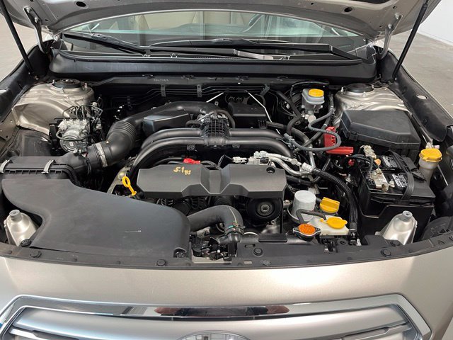 Used 2016 Subaru Outback 2.5i Limited AWD/4WD image 9
