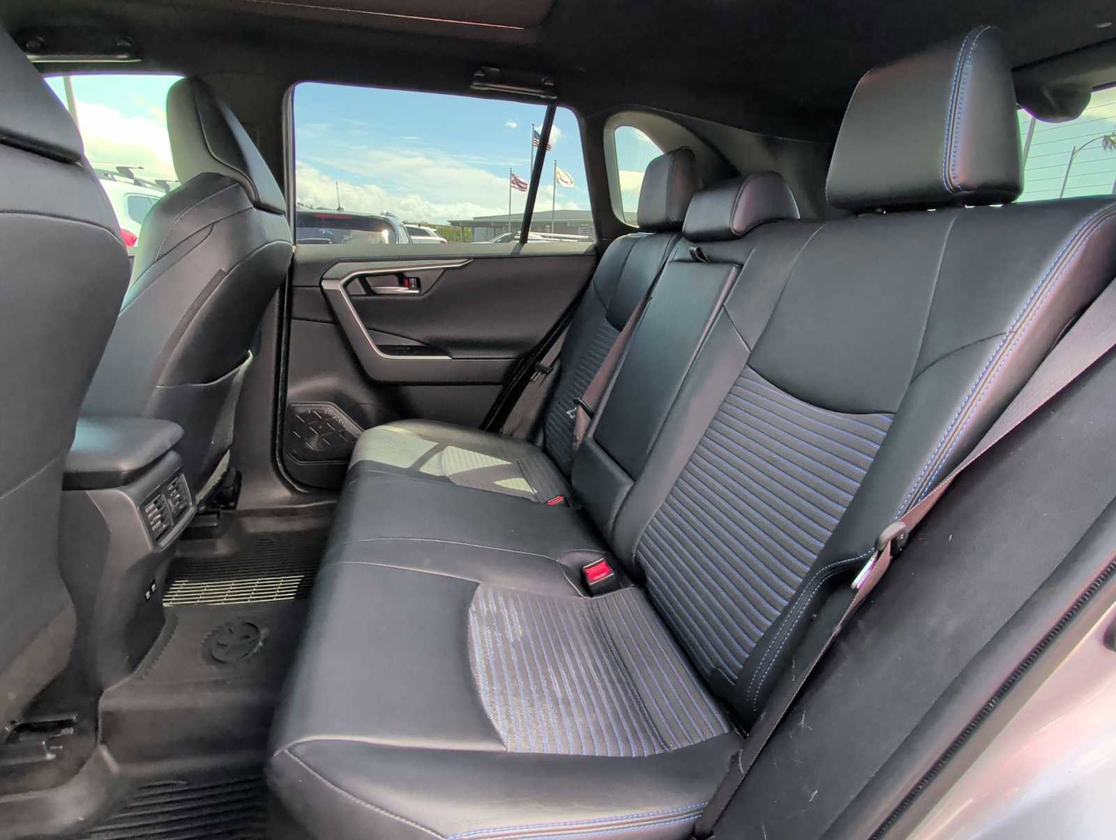 Used 2019 Toyota RAV4 XSE image 25