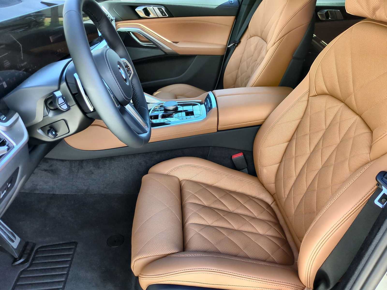 New 2026 BMW X6 xDrive40i AWD/4WD image 16