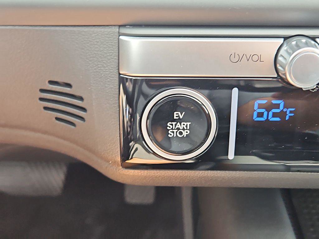 New 2025 Hyundai Ioniq 6 SEL image 12