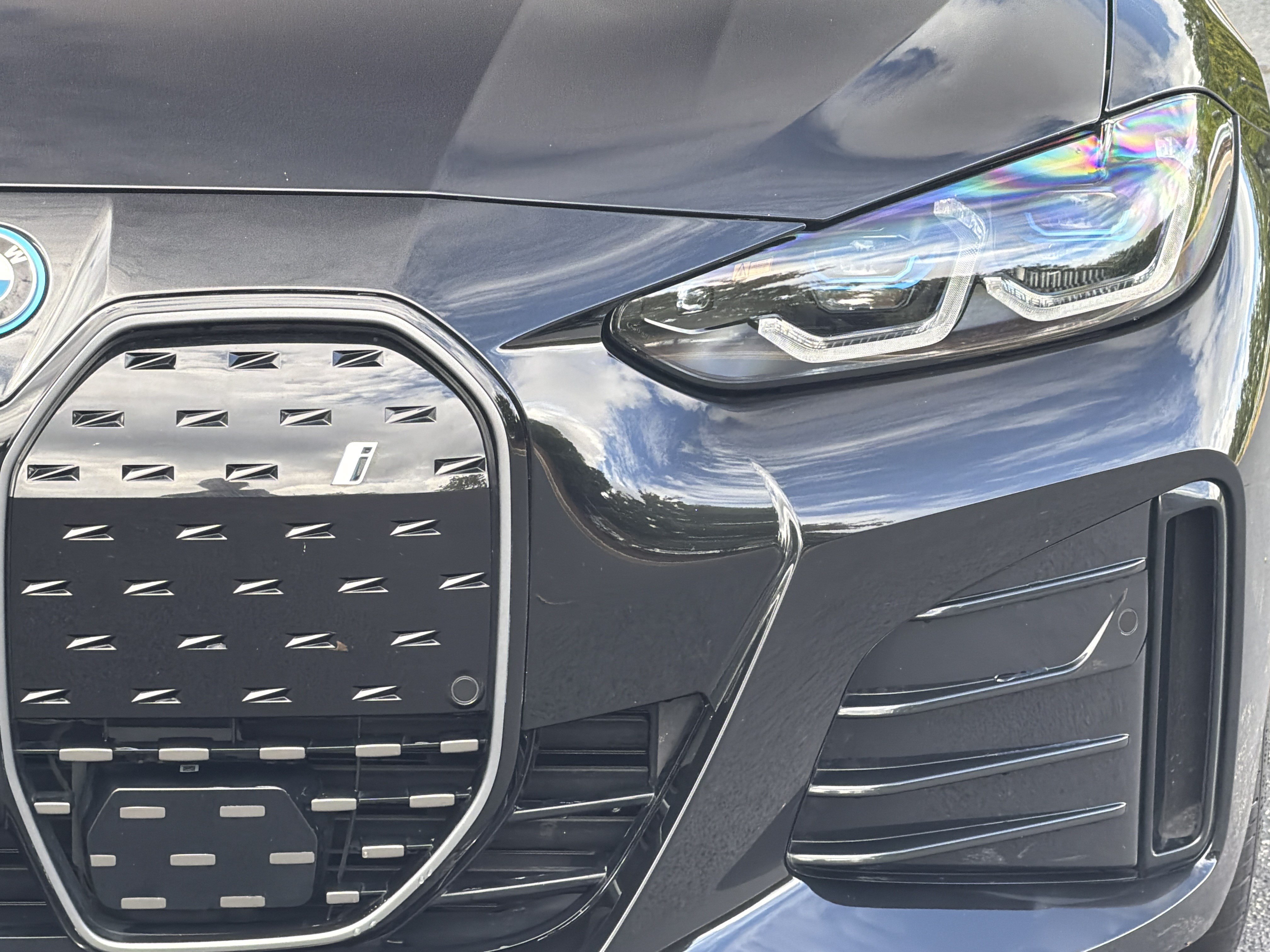 Used 2023 BMW i4 eDrive40 w/ M Sport Package RWD image 37