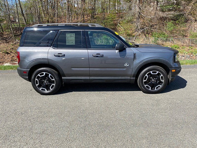 Certified 2024 Ford Bronco Sport Outer Banks w/ Tech Package AWD/4WD image 5