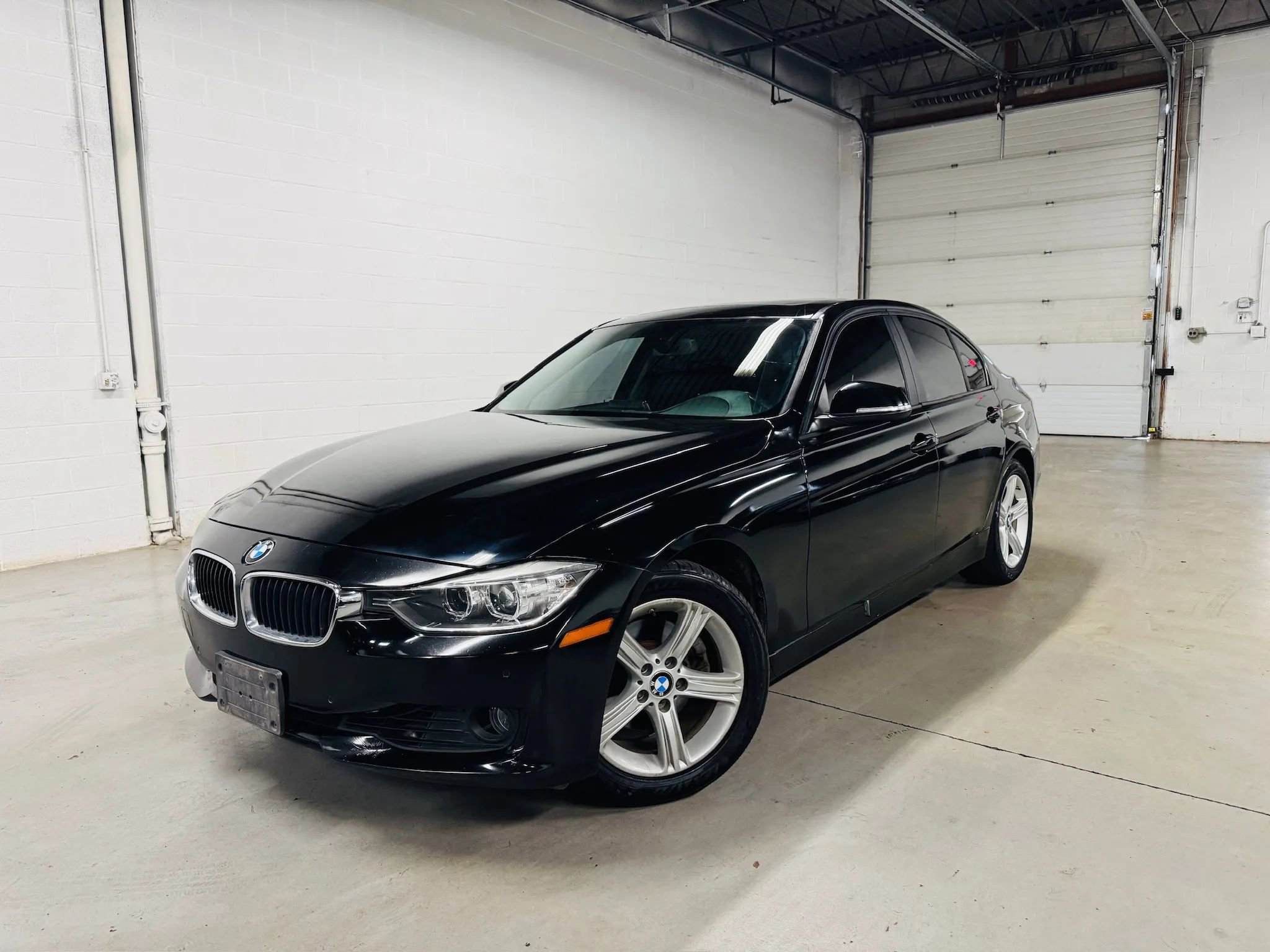 Used 2014 BMW 328i Sedan RWD image 1