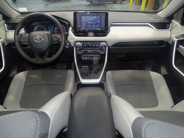 Used 2021 Toyota RAV4 XLE image 25