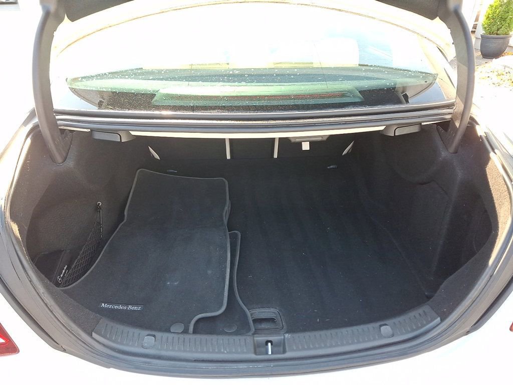 Used 2017 Mercedes-Benz E 300 image 29